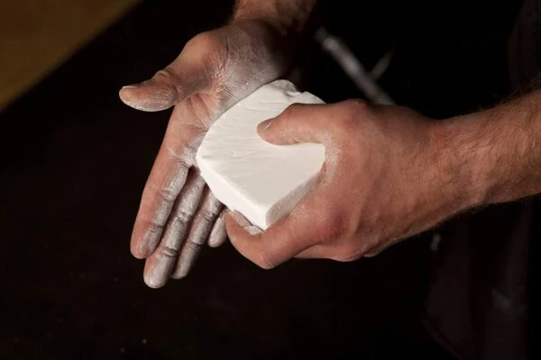 Gibson Athletic Premium Block Gym Chalk 8 Gibson Athletic Premium Block Gym Chalk - Image 6